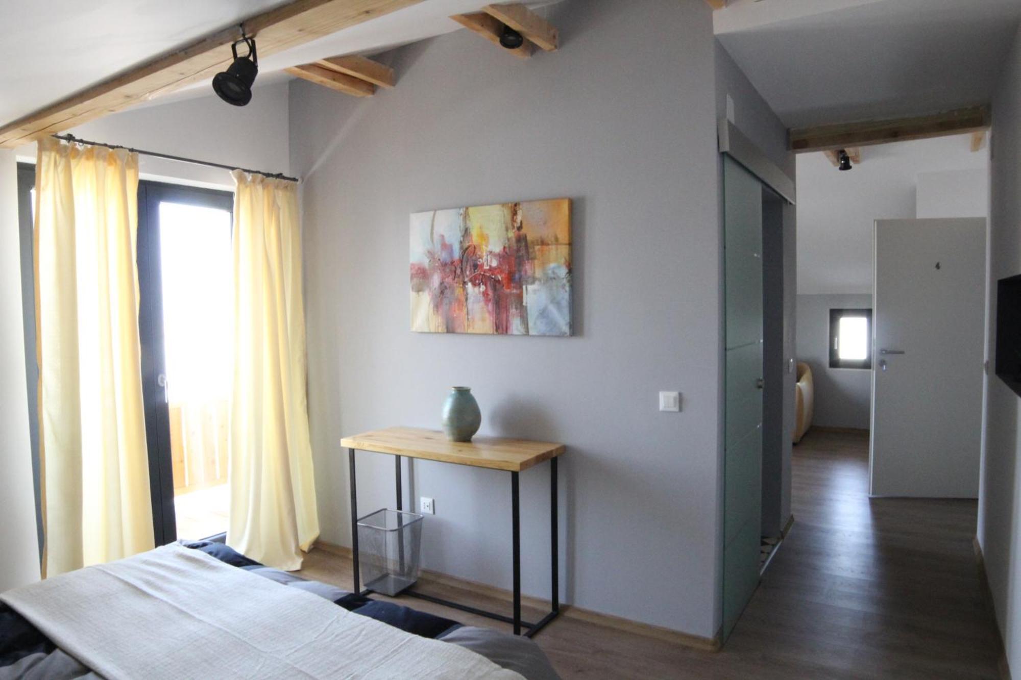 Villa Swiss Sacele Exterior photo
